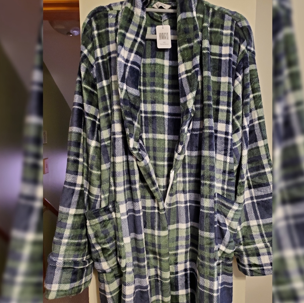 Ludlow extra soft Robe - Picture 2 of 5